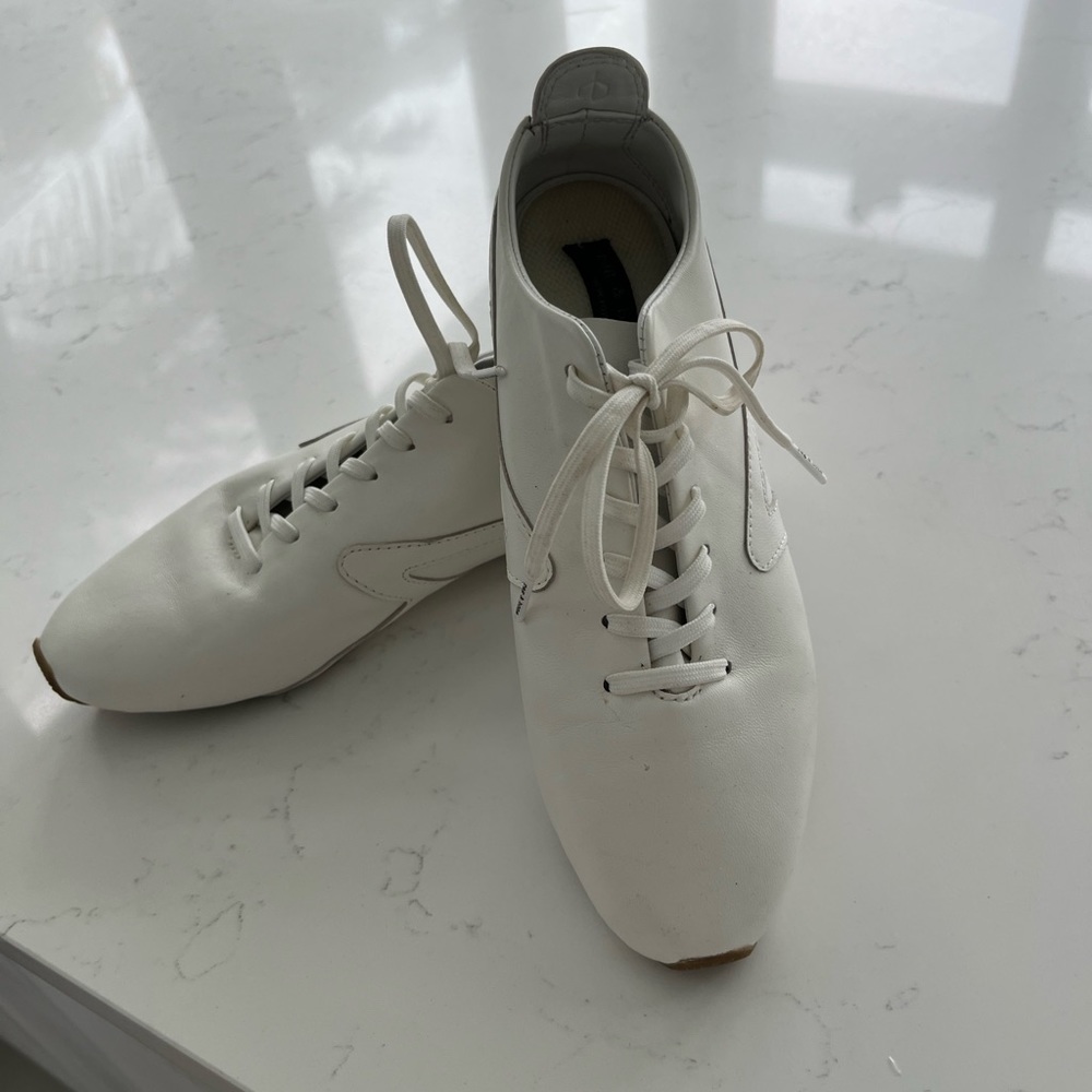 Rag & Bone White Women's Slim
Retro Runner Leather Sneakers